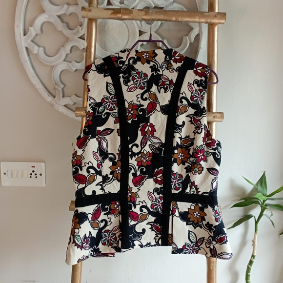 💖💖💖 Cue Australia Peplum Zipped Top - Picture 3 of 12